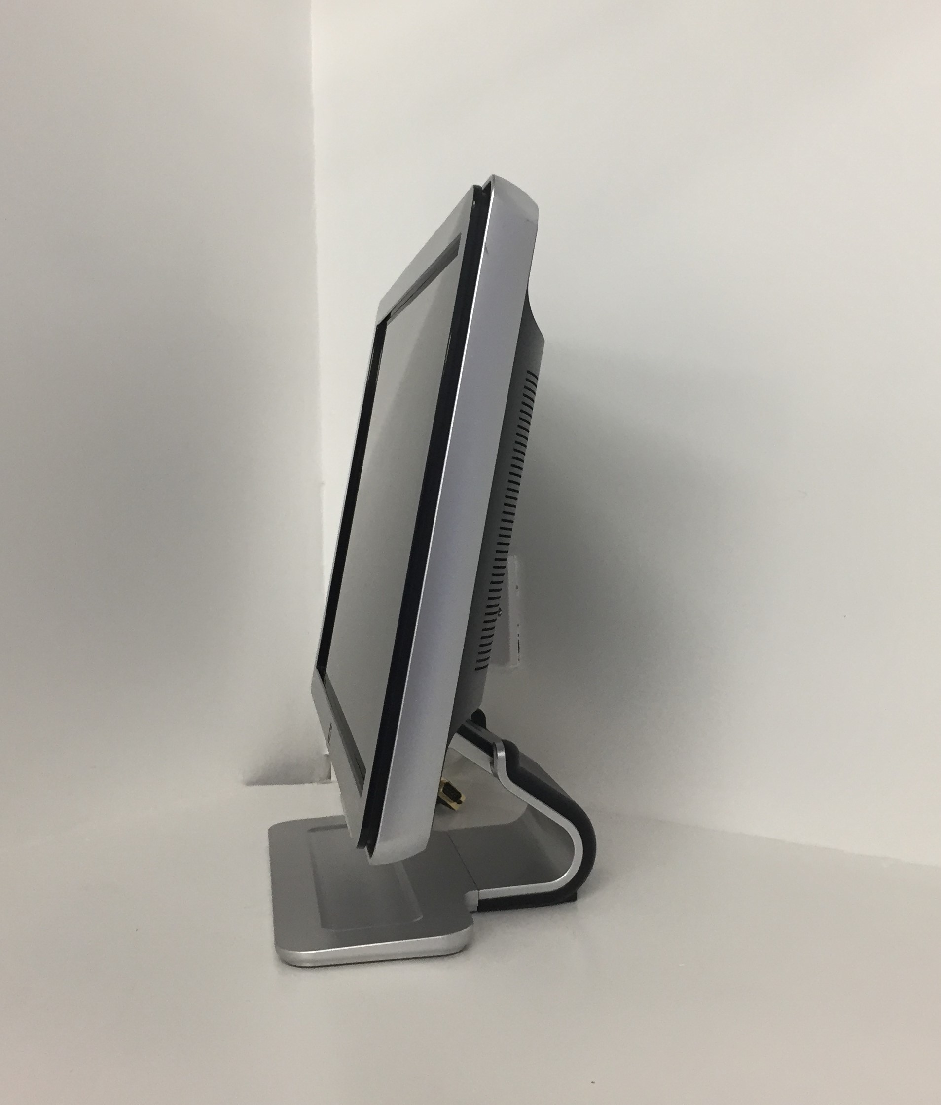 Refurbished HP w1907v LCD Monitor