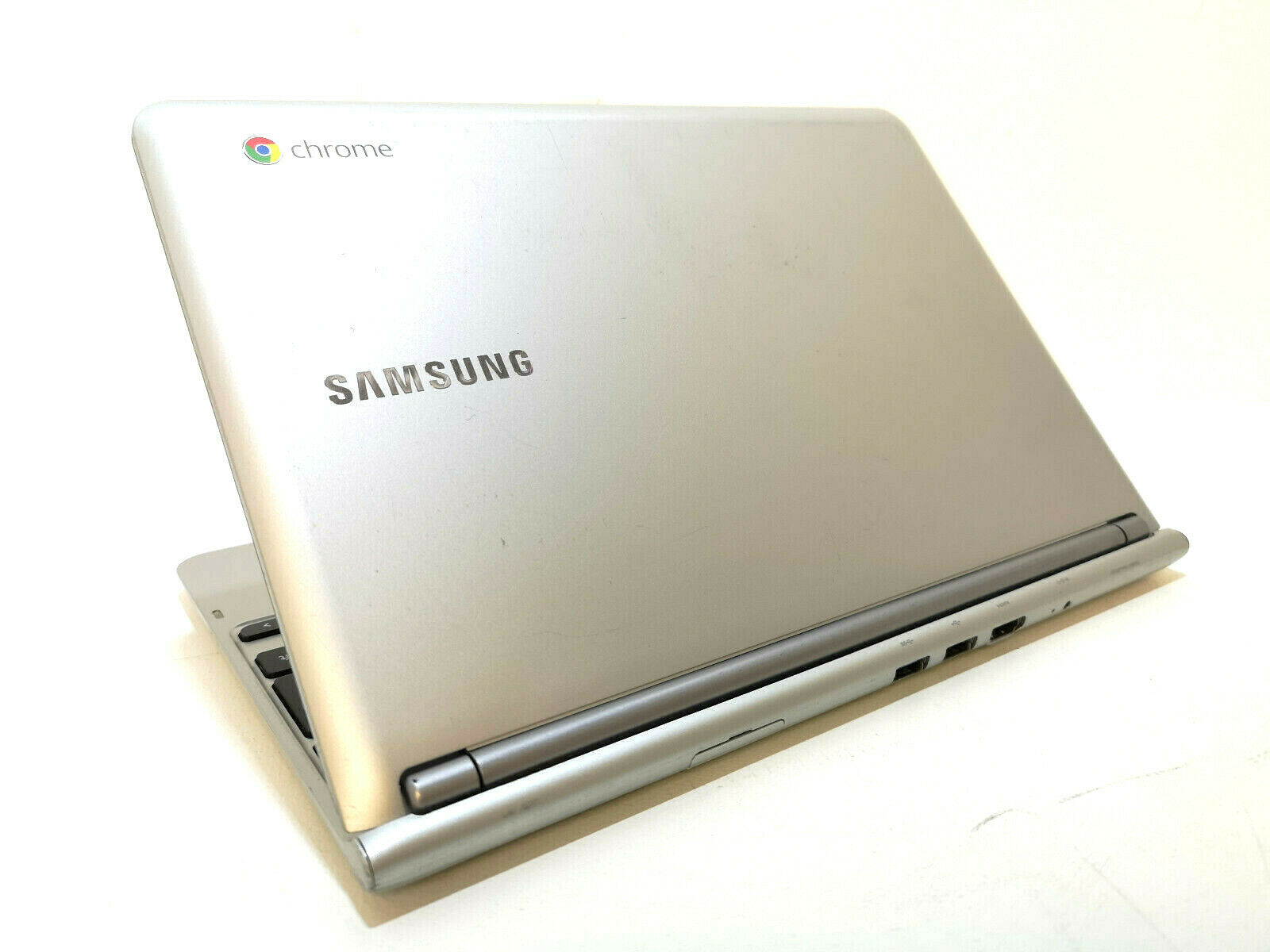 Refurbished Samsung ChromeBook XE303C12 Chromebook